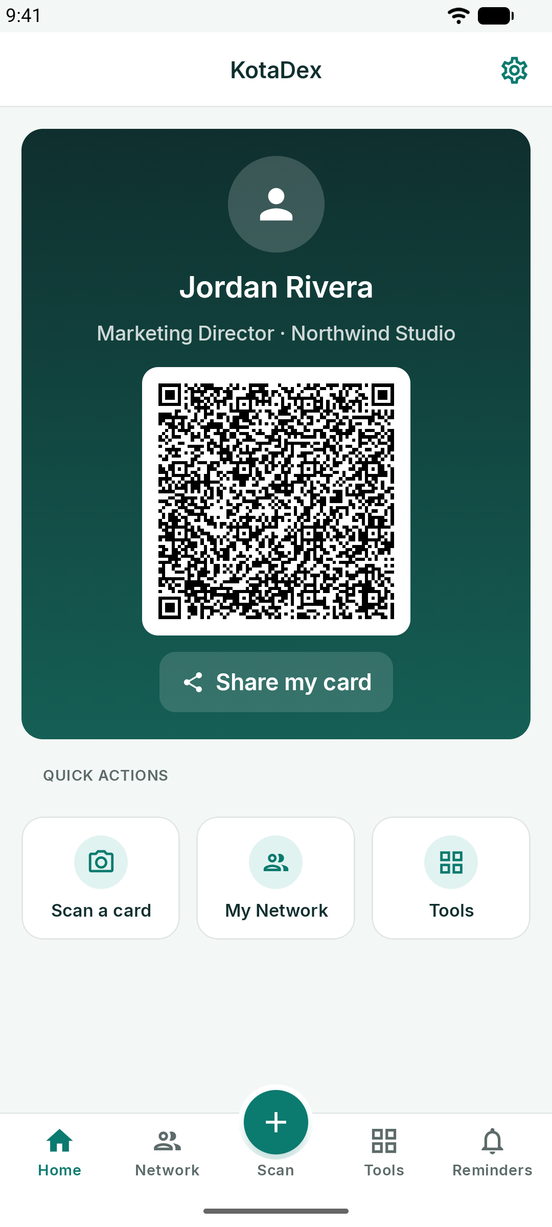 Home screen with the digital business card, its QR code and the quick actions